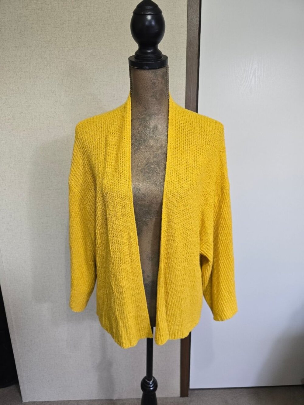 Anthropologie Medium Oversized Open Front Cardigan Yellow Sweater 3/4 Sleeve